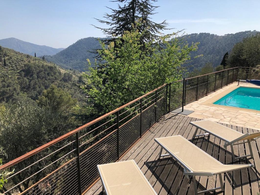 Villa Les Figaires L'Escarene Exterior foto