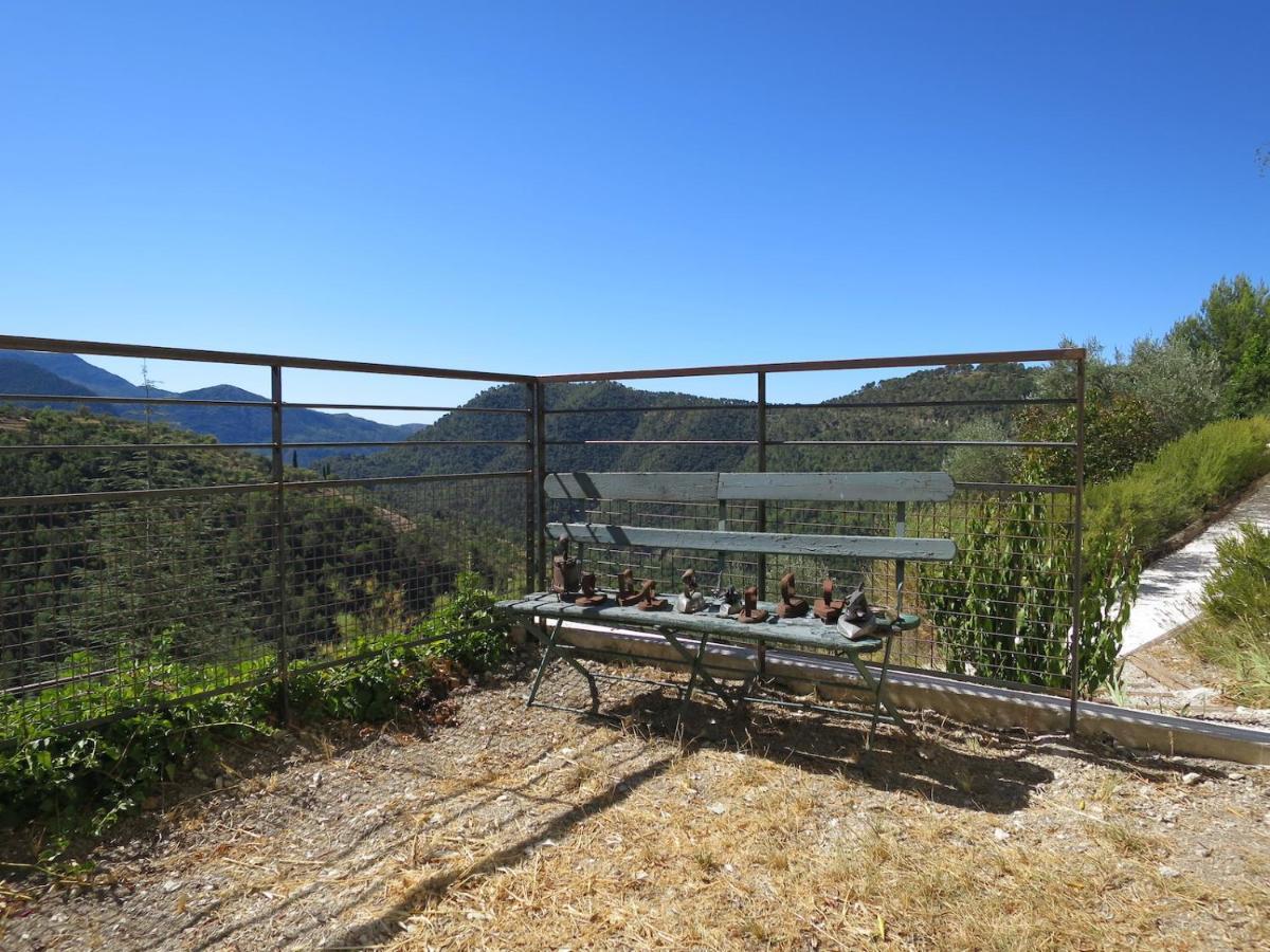 Villa Les Figaires L'Escarene Exterior foto